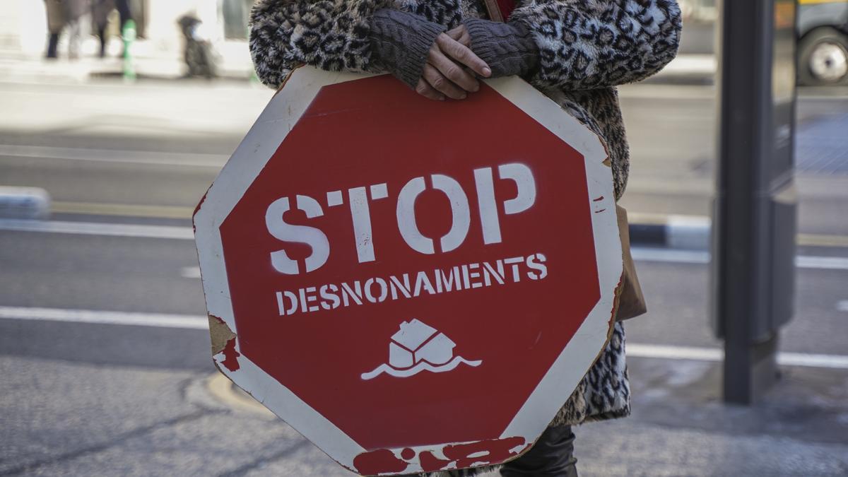 El 77 % de los desahucios ya son por impago del alquiler y Catalunya lidera el drama
