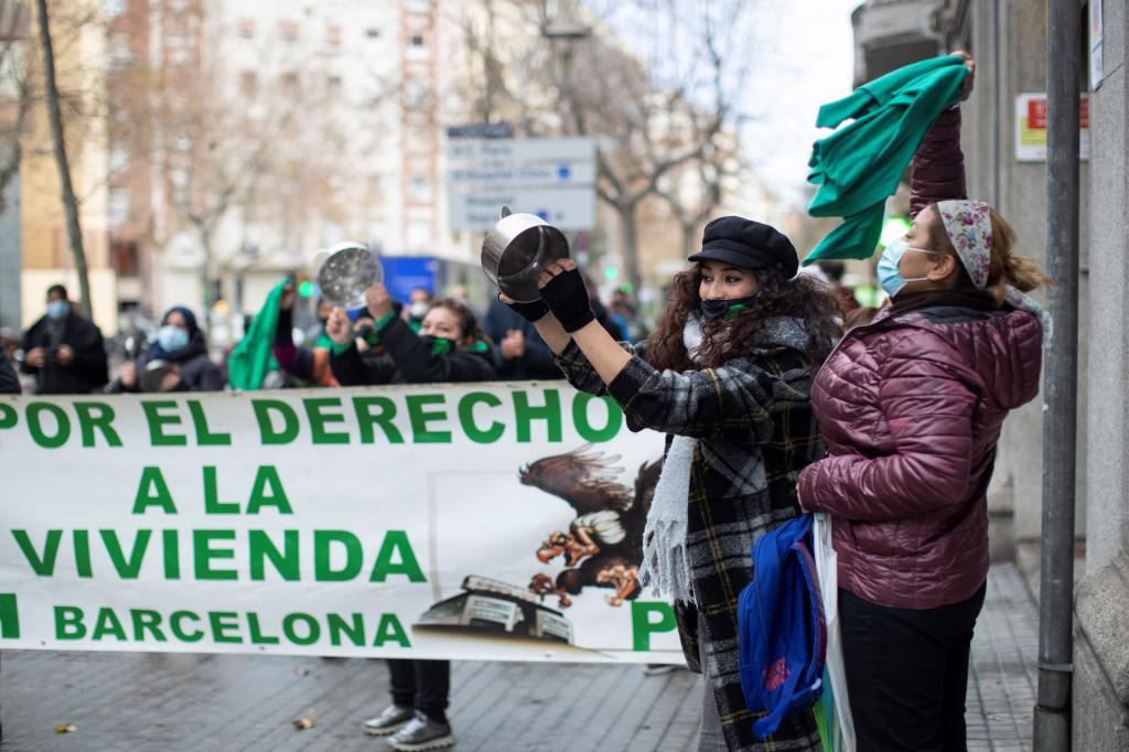 La reserva del 30% para vivienda social en Barcelona, bajo ataque: un informe denuncia fraudes y falta de voluntad política