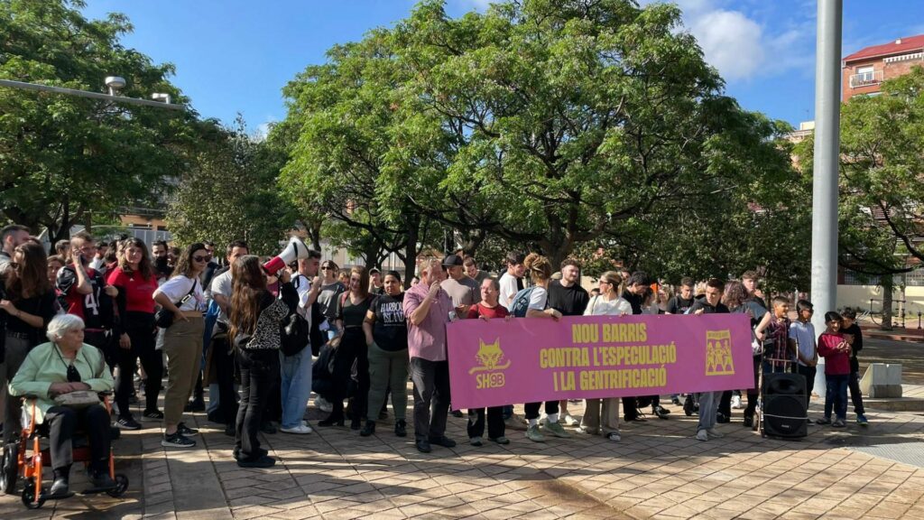 Raquel, vecina de Verdum y víctima de violencia machista, logra frenar su desahucio tras denunciar el abandono institucional del Ayuntamiento y la Generalitat.