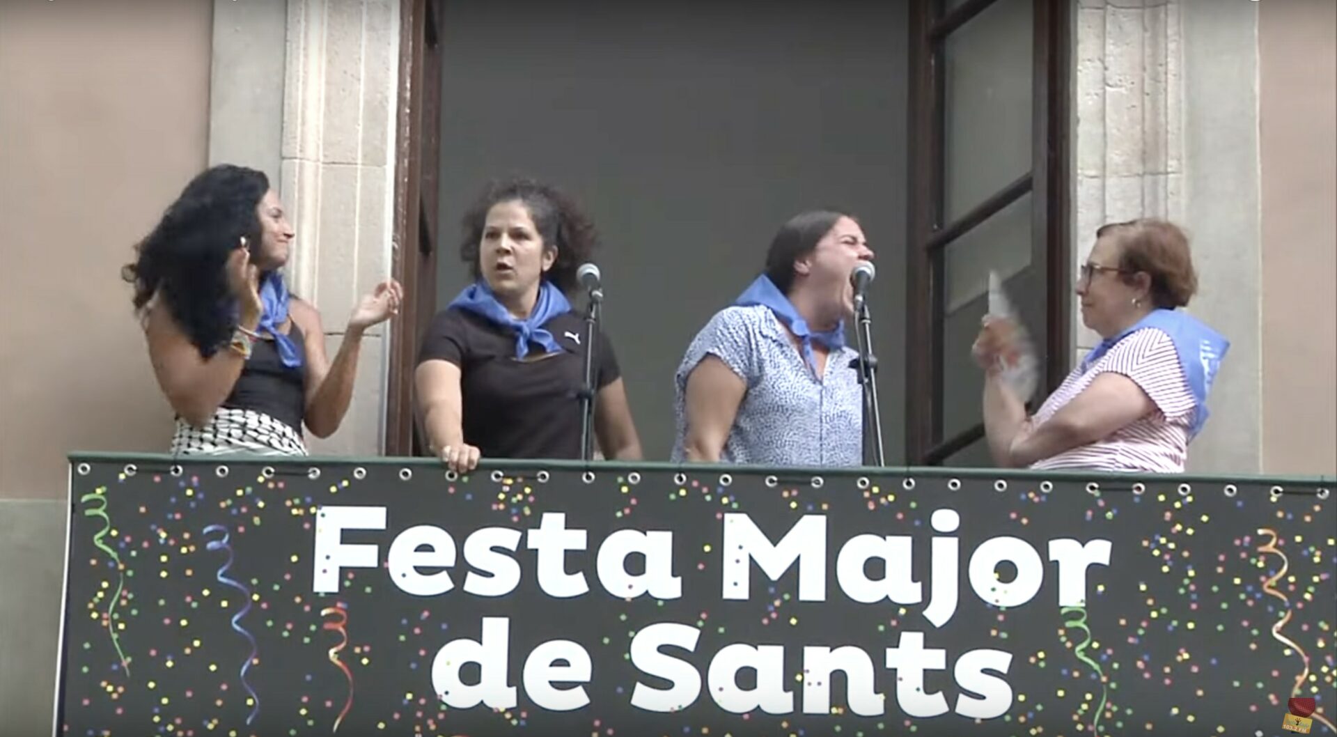 La Calòrica alça la veu en un pregó combatiu i el públic escridassa la regidora del PSC per iniciar la Festa Major de Sants