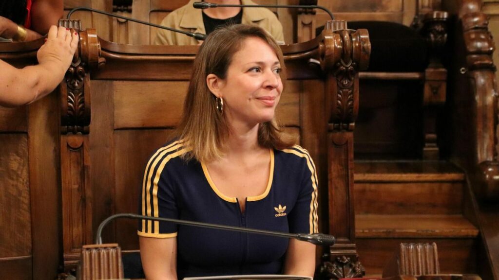 janet sanz deja politica