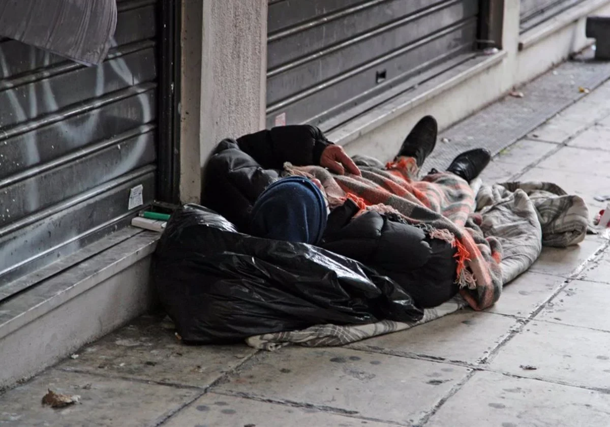 El número de personas sin hogar en Barcelona  aumenta un 20% durante el segundo año de mandato de Collboni