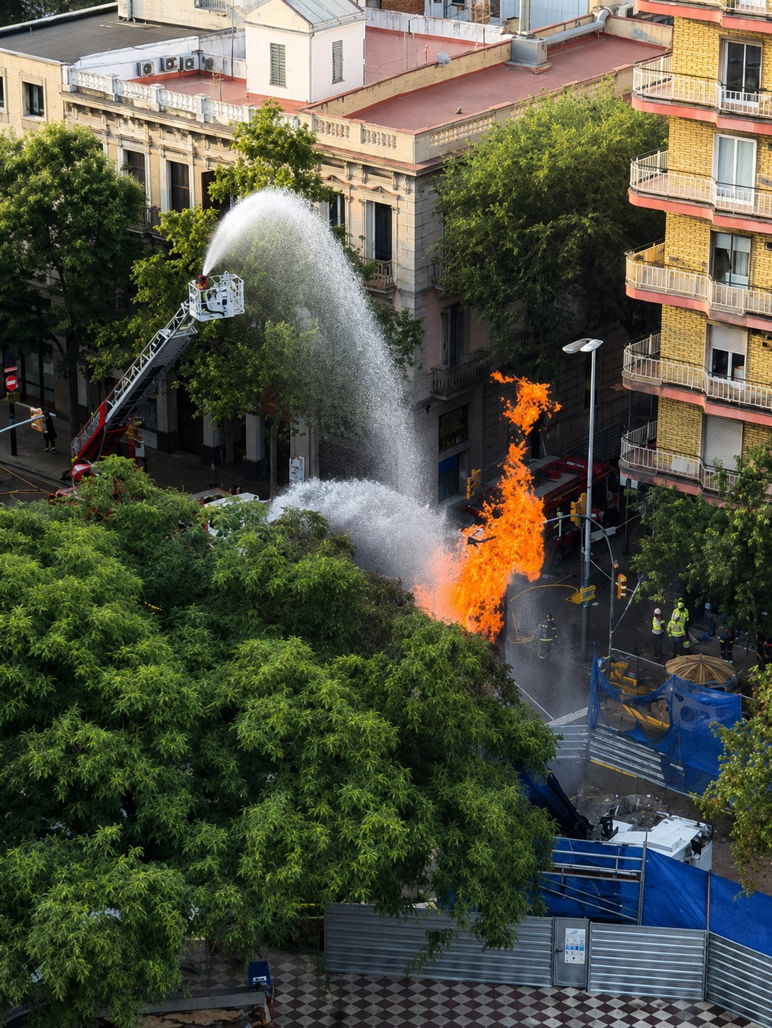 Una explosión de gas deja ocho heridos en las obras del metro de la plaza de Sants