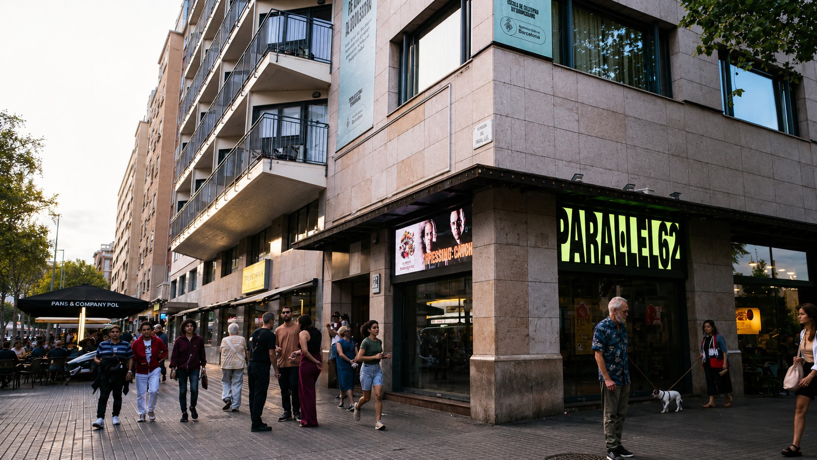 La Guardia Urbana multa a un grupo de amigos tras despedirse en la calle después de un concierto