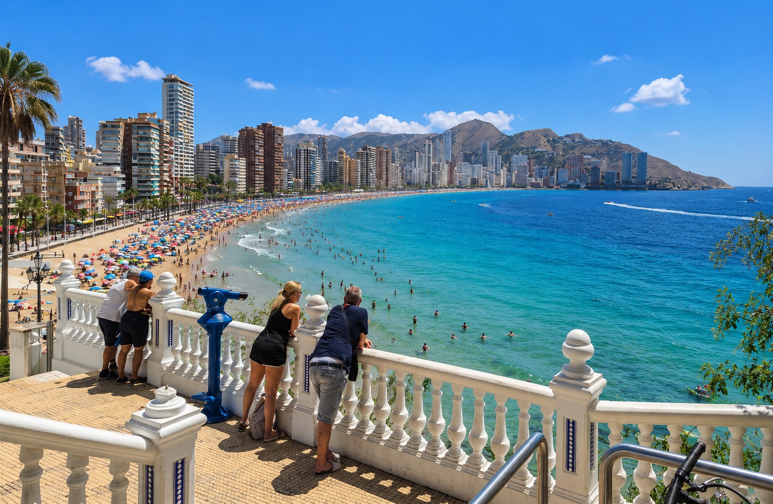 CCOO alerta de que el turismo se encarece hasta convertirse en un modelo de lujo
