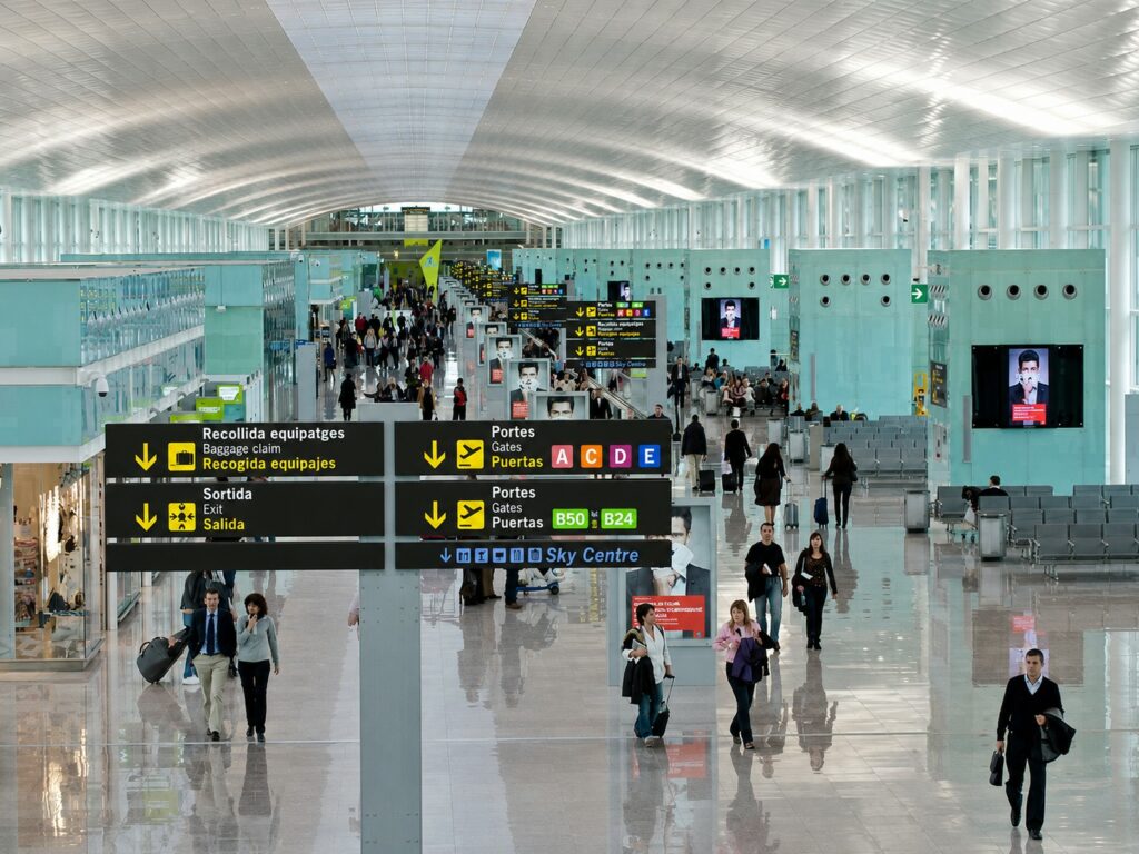 l Prat bate un nuevo récord con 5,87 millones de pasajeros en julio