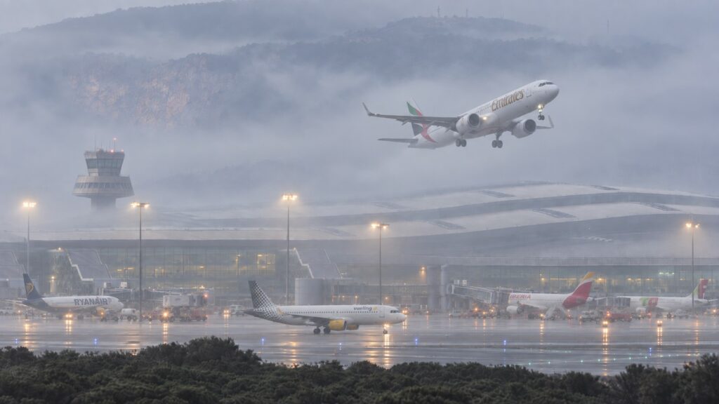 Más de 210 entidades respaldan la manifestación contra la ampliación del aeropuerto de El Prat el próximo 20 de septiembre.