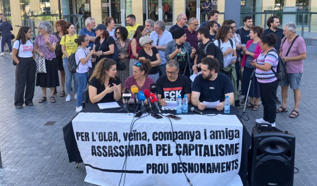 Una mujer de 54 años muere por suicidio cinco meses después de ser desahuciada en L'Hospitalet