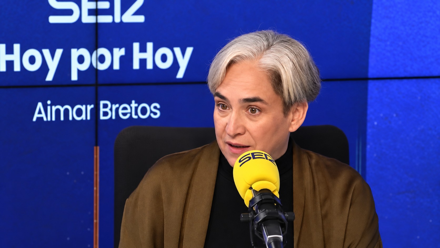 Ada Colau propone un pacto entre partidos para acabar con el uso vejatorio de la inteligencia artificial en campaña
