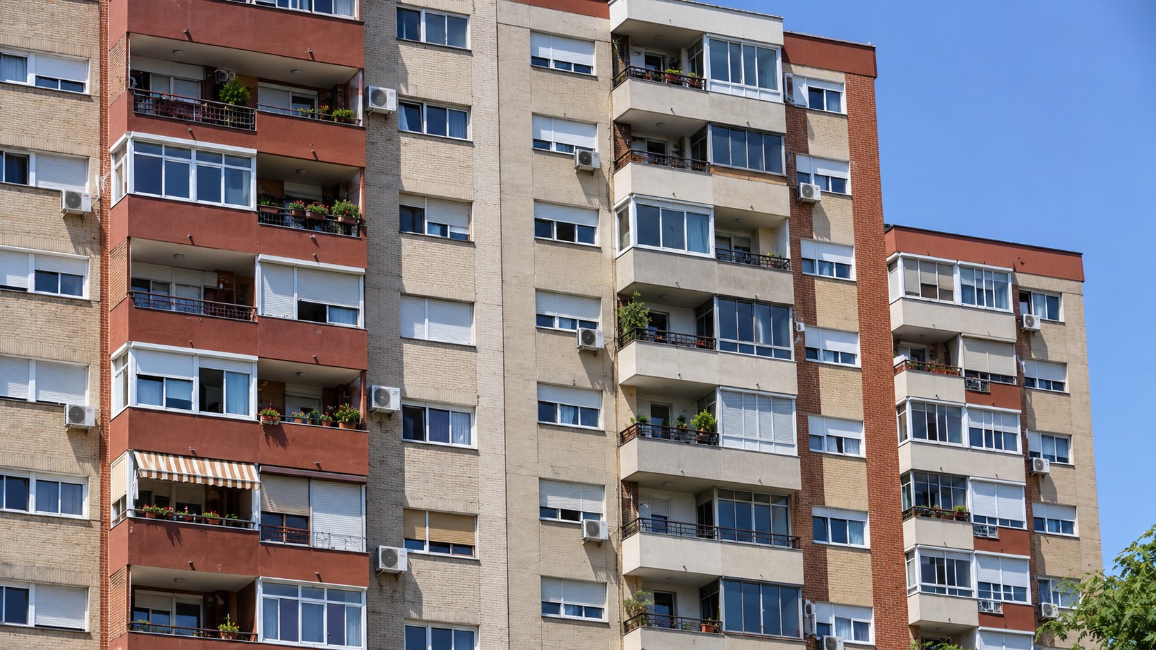 Un hombre de 60 años muere por suicidio ante una orden de desahucio en L’Hospitalet